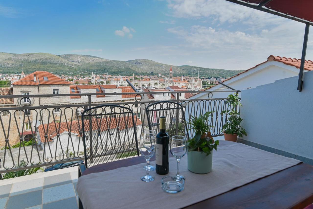 Guesthouse Kate Trogir Exterior photo