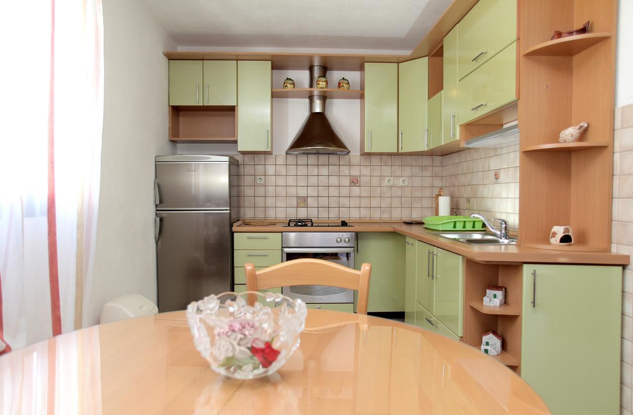 Guesthouse Kate Trogir Exterior photo
